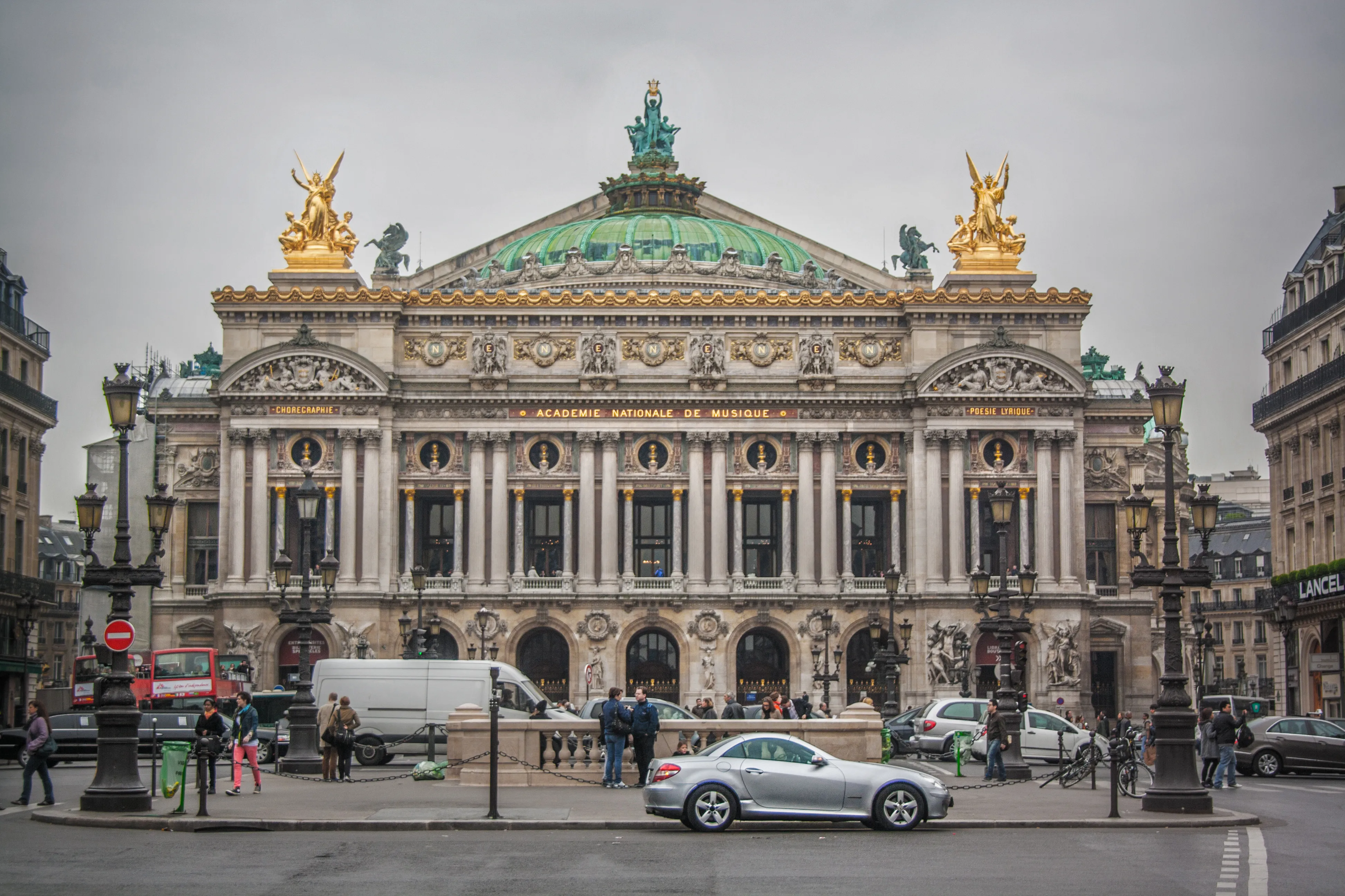 Academie_Nationale_de_Musique,_Paris_April_2011